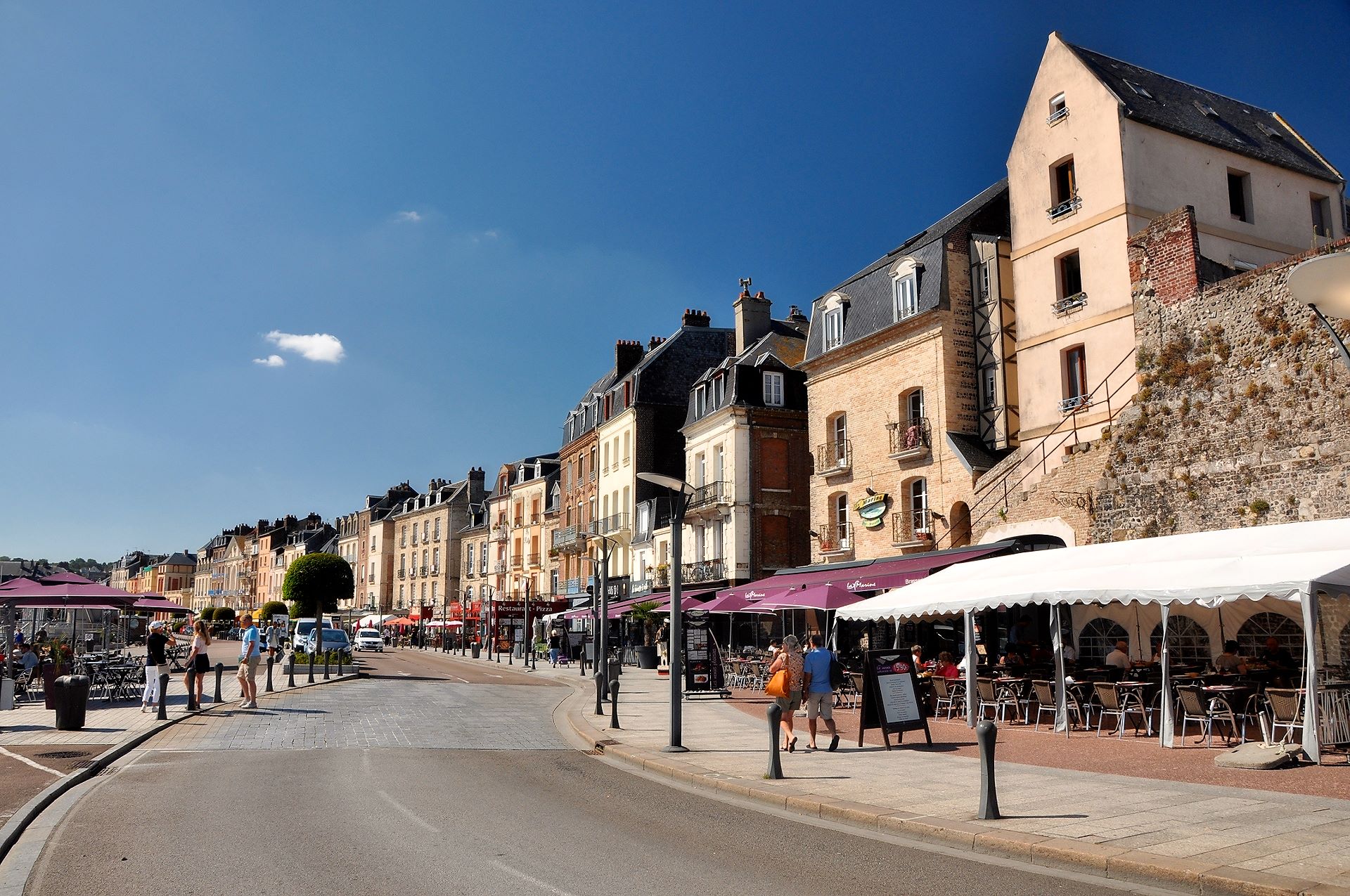 Dieppe (Photo license: CC BY-SA 2.0)